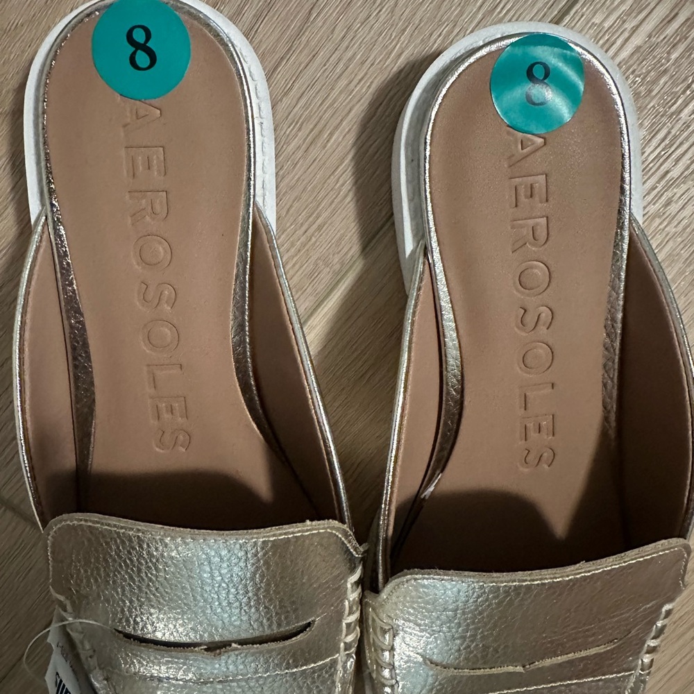 AEROSOLES Women's Metallic Silver Loafers 82sallyl Shoes - Picture 3 of 9